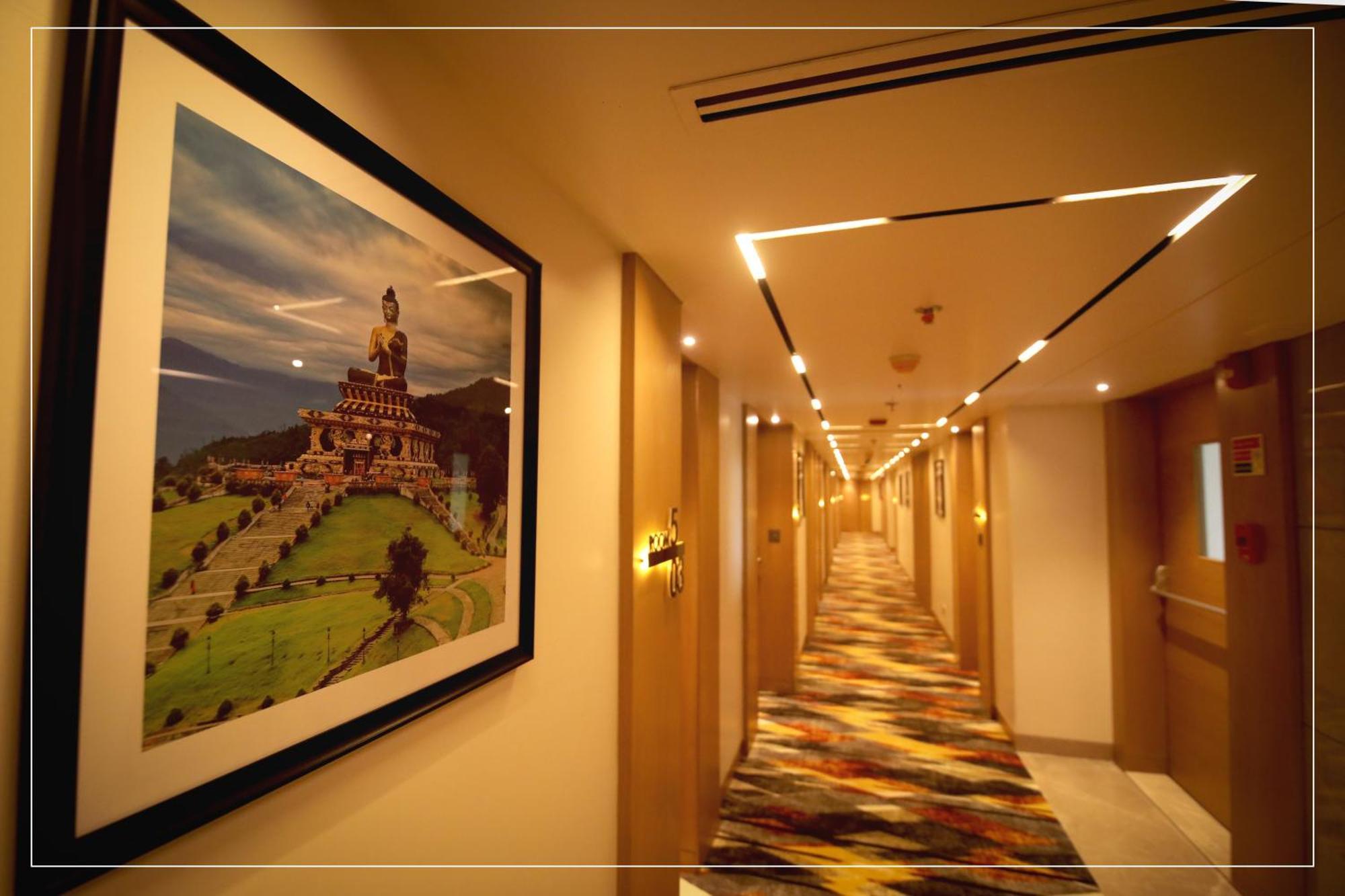 Ramada Encore By Wyndham Siliguri Sevoke Road Exterior foto